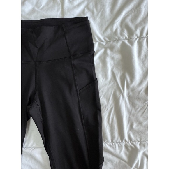 Lululemon Size 4 Fast Free Crop II Nulux 20" Black With Pockets Workout Gym EUC - Picture 3 of 10